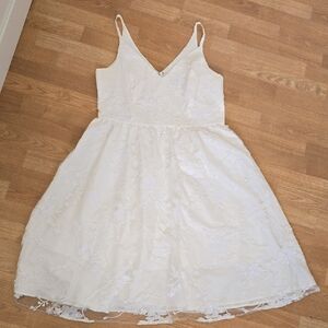 Elegant White Lace Dress